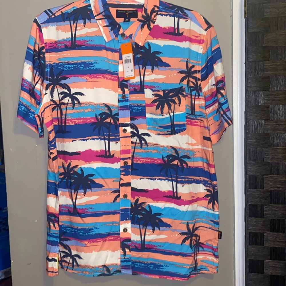 NWT margaritaville short sleeve button down pink blue size medium